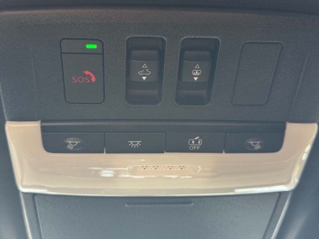 2025 Mitsubishi Outlander Plug-in Hybrid SEL - Photo 34