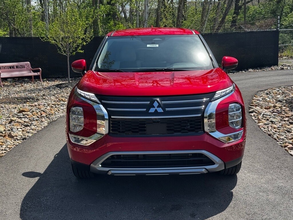 2025 Mitsubishi Outlander SE - Photo 8
