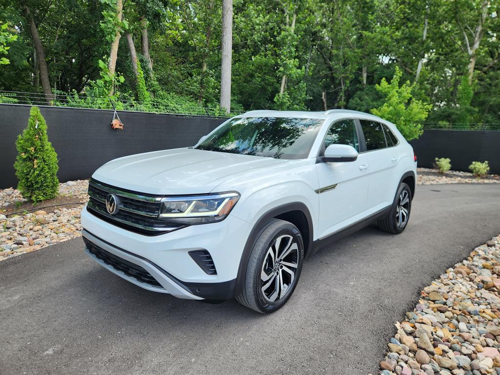 2022 Volkswagen Atlas Cross Sport SEL's photo