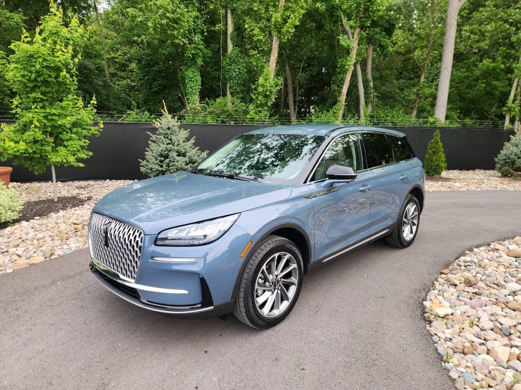 2023 Lincoln Corsair Base