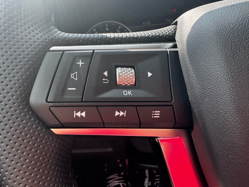 2025 Mitsubishi Outlander SE - Photo 27