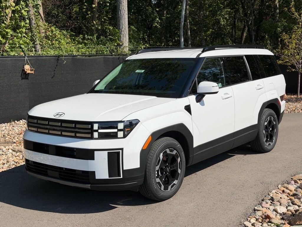 2026 Hyundai Santa Fe SEL's photo