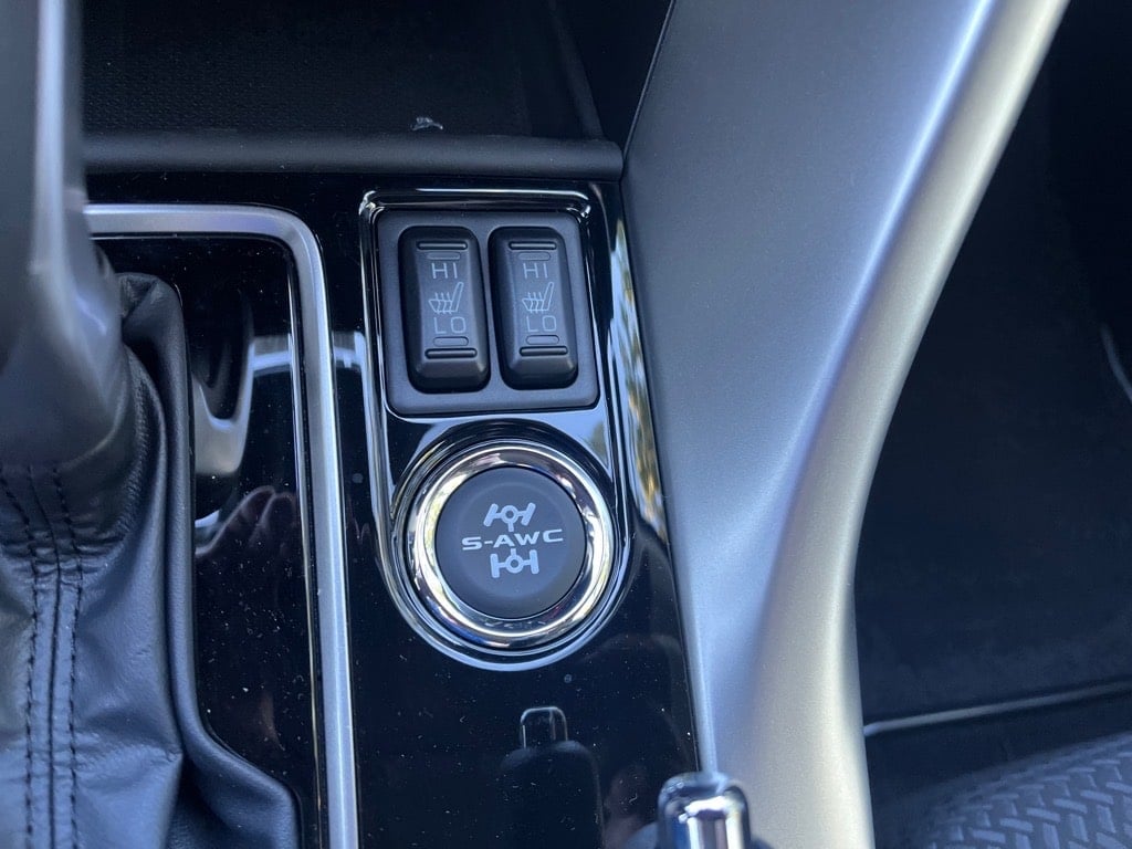 2024 Mitsubishi Eclipse Cross LE - Photo 27