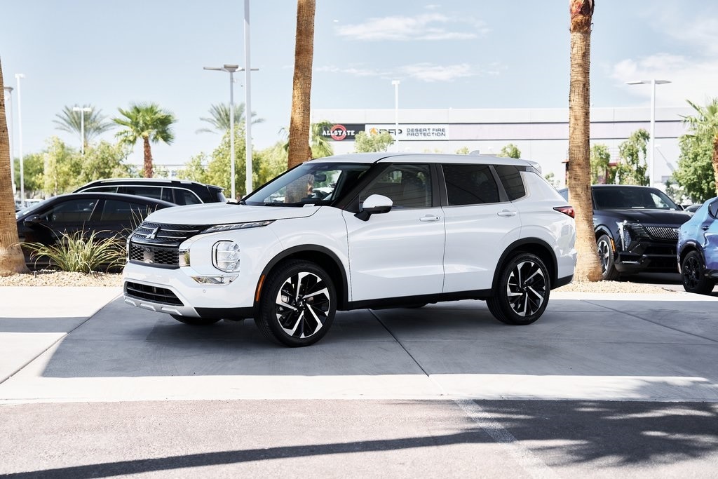 Certified 2024 Mitsubishi Outlander SE SUV