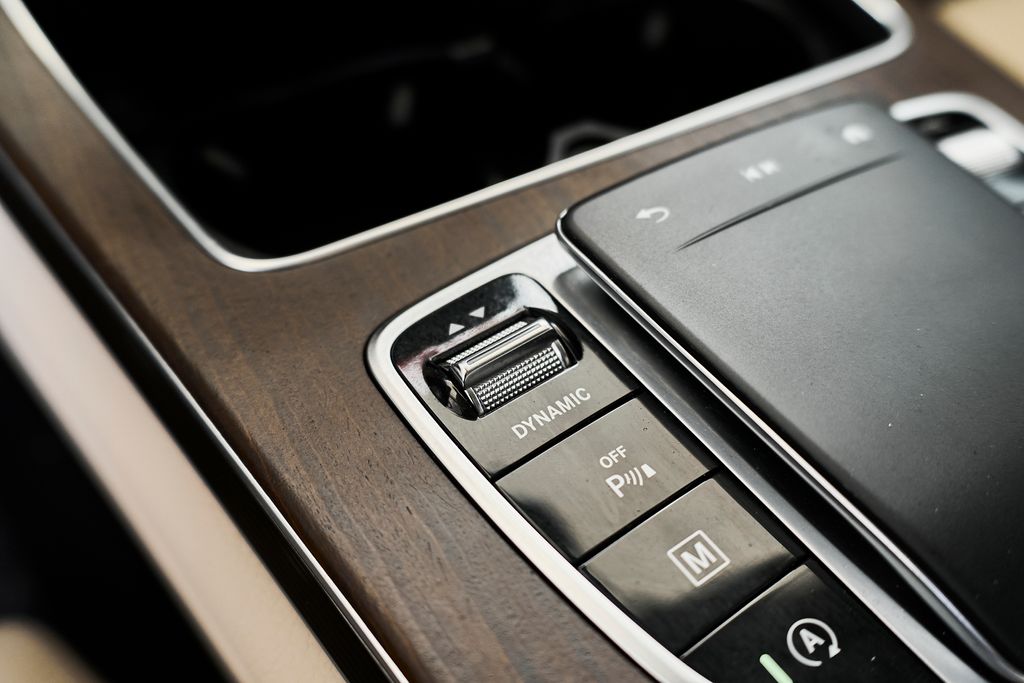2022 Mercedes-Benz GLC GLC300 - Photo 32