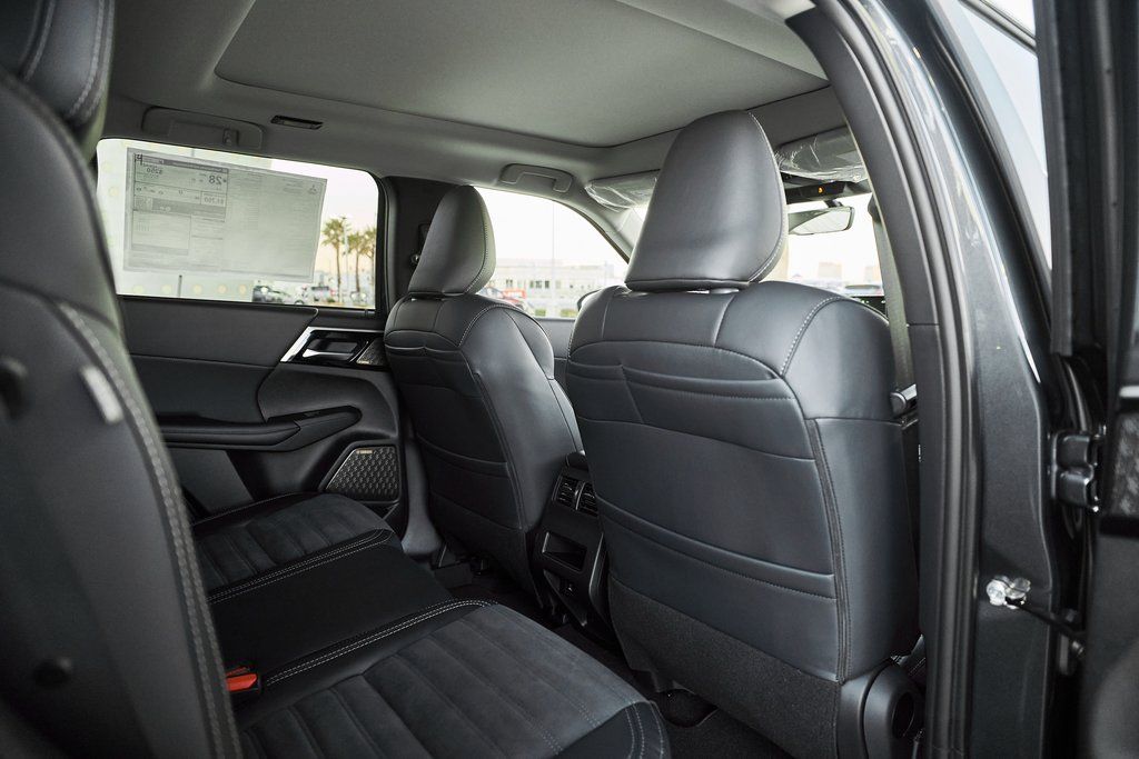 2026 Mitsubishi Outlander SE - Photo 26