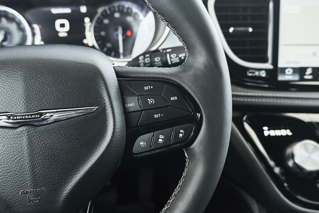 2025 Chrysler Pacifica Limited - Photo 27