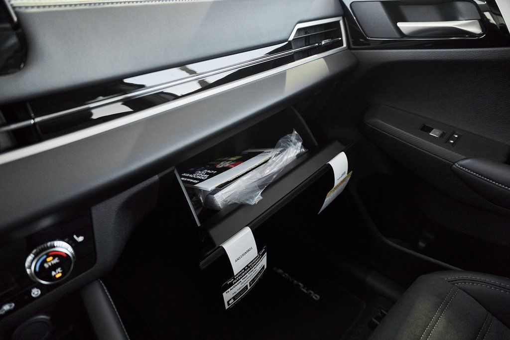 2026 Mitsubishi Outlander SE - Photo 60