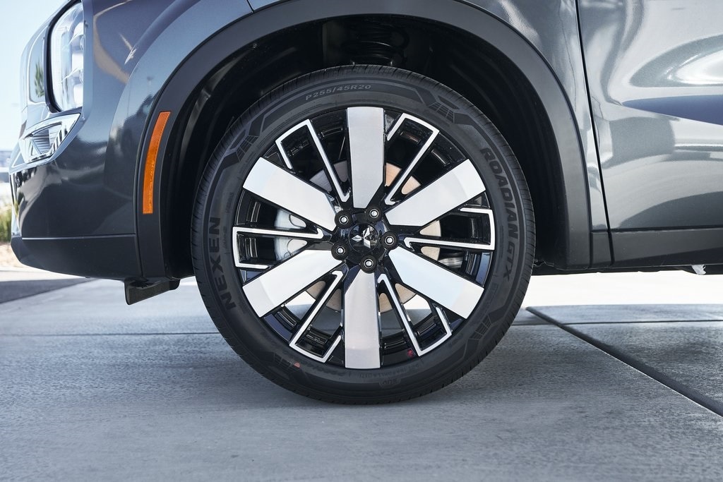 New 2025 Mitsubishi Outlander SE SUV