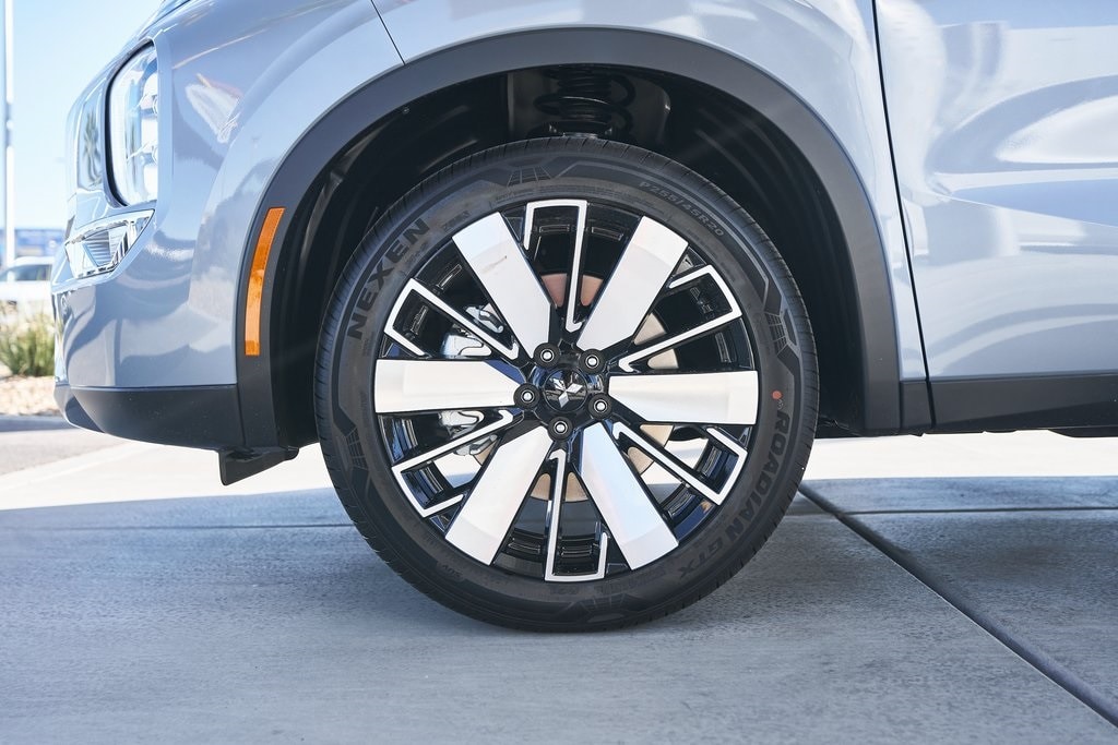 New 2025 Mitsubishi Outlander SE SUV