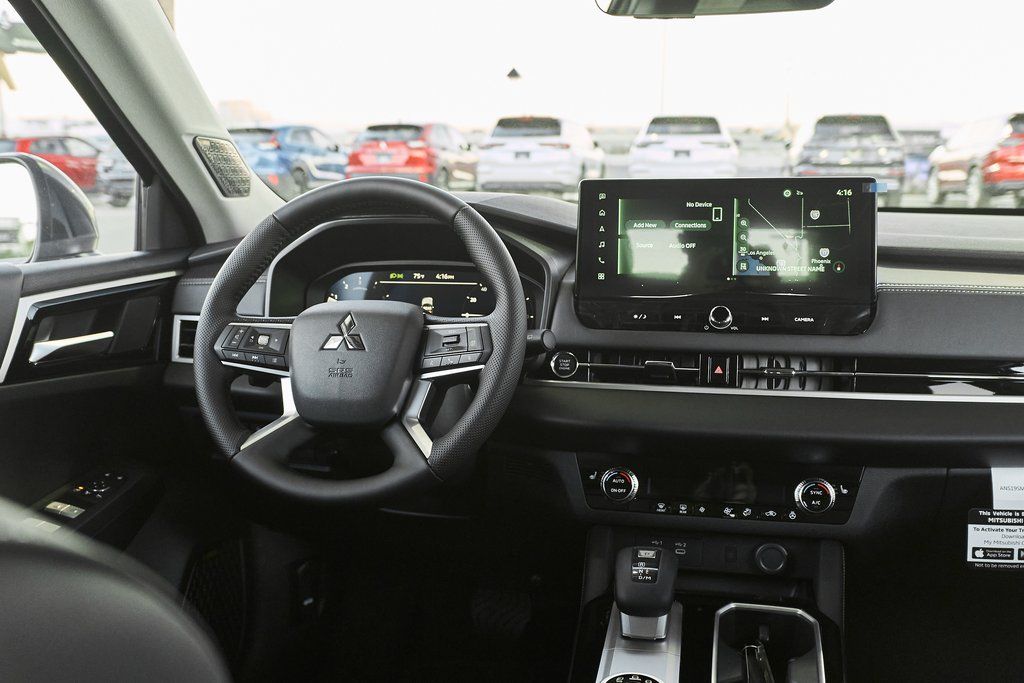 2026 Mitsubishi Outlander SE - Photo 36