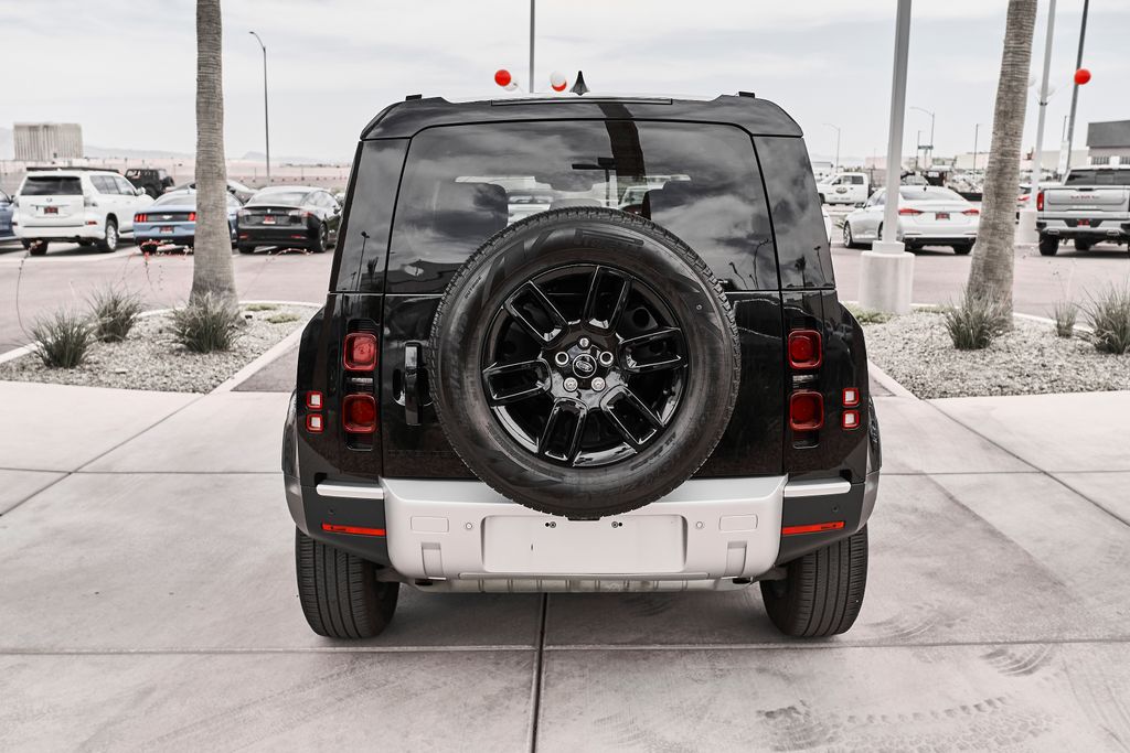 2025 Land Rover Defender S - Photo 8