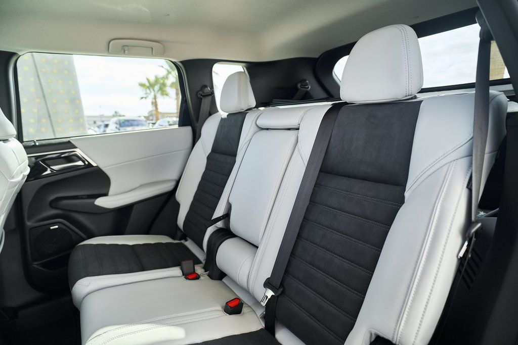 2026 Mitsubishi Outlander SE - Photo 25