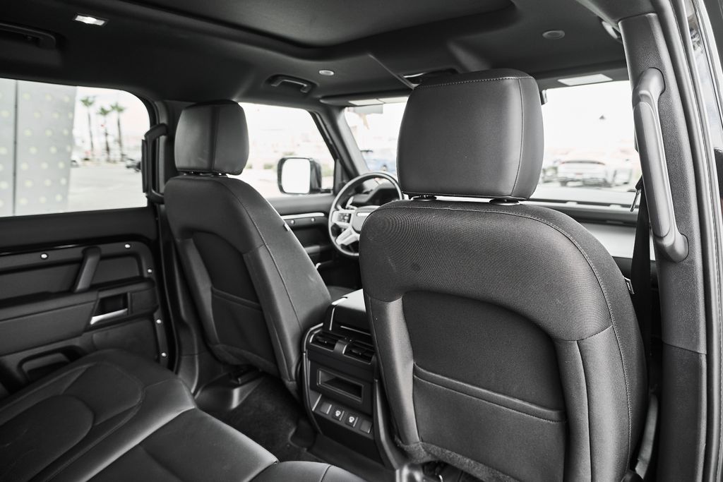 2025 Land Rover Defender S - Photo 41