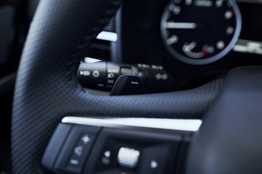 2025 Mitsubishi Outlander SE - Photo 34