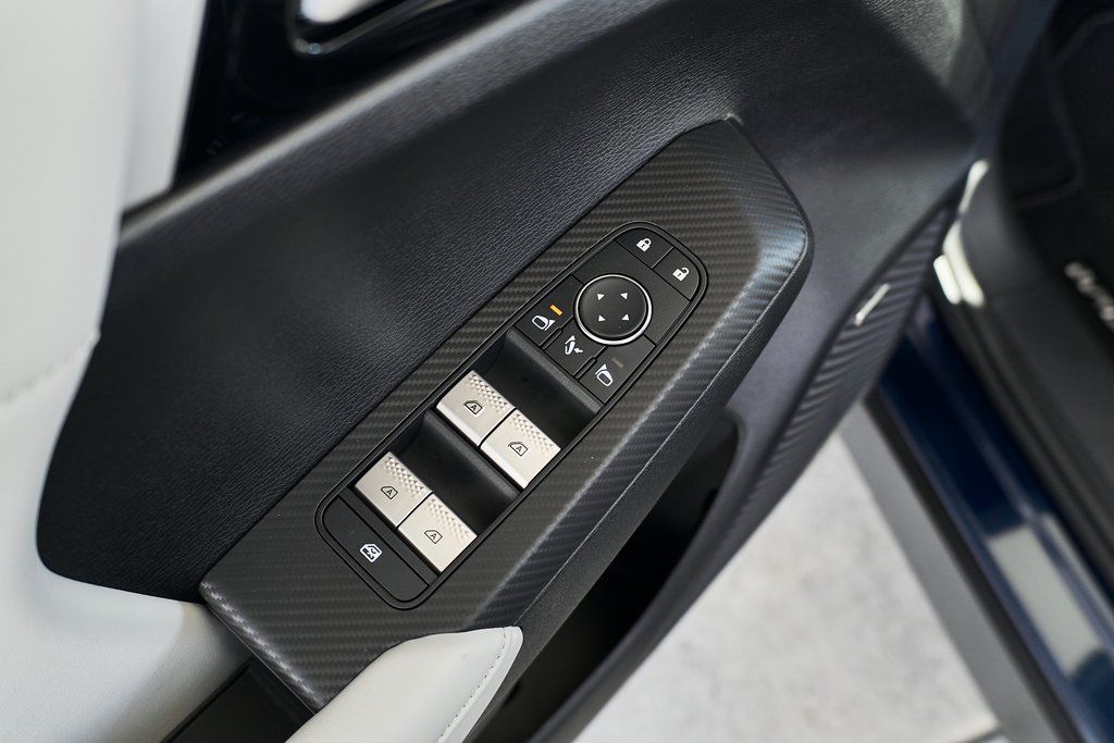 2026 Mitsubishi Outlander SE - Photo 16