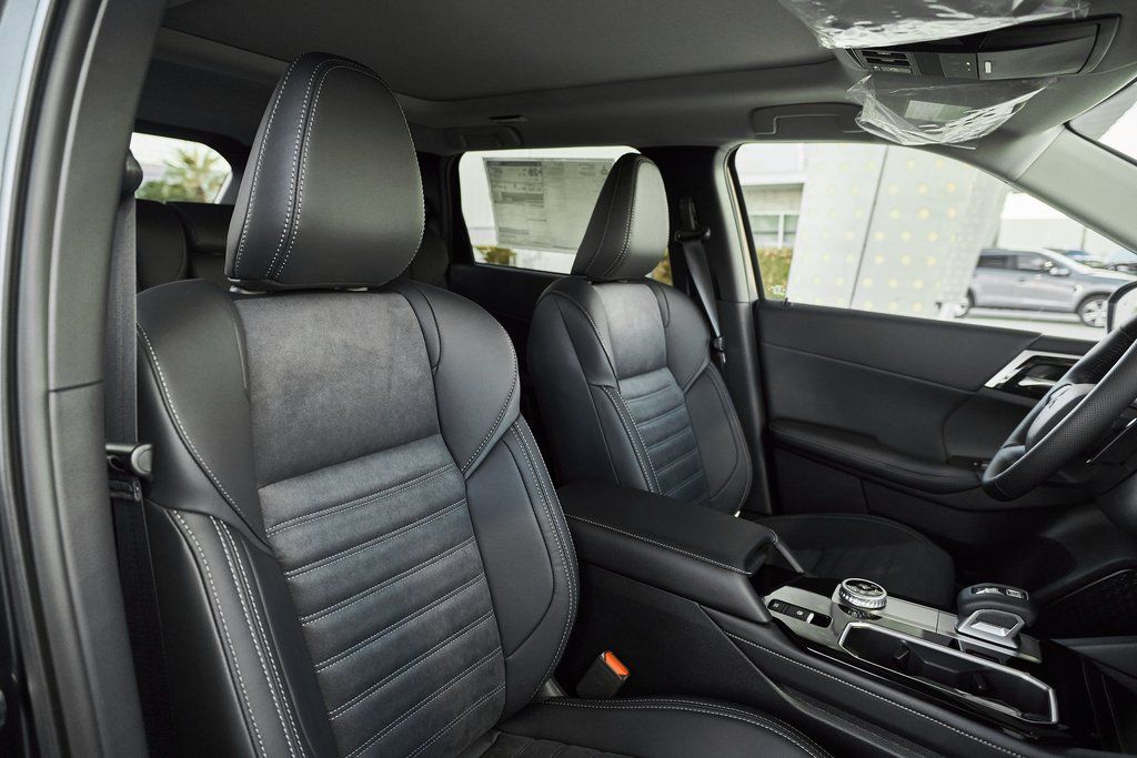 2026 Mitsubishi Outlander SE - Photo 28