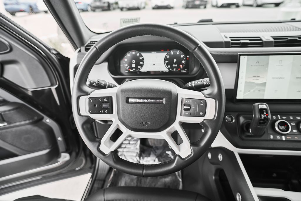 2025 Land Rover Defender S - Photo 22