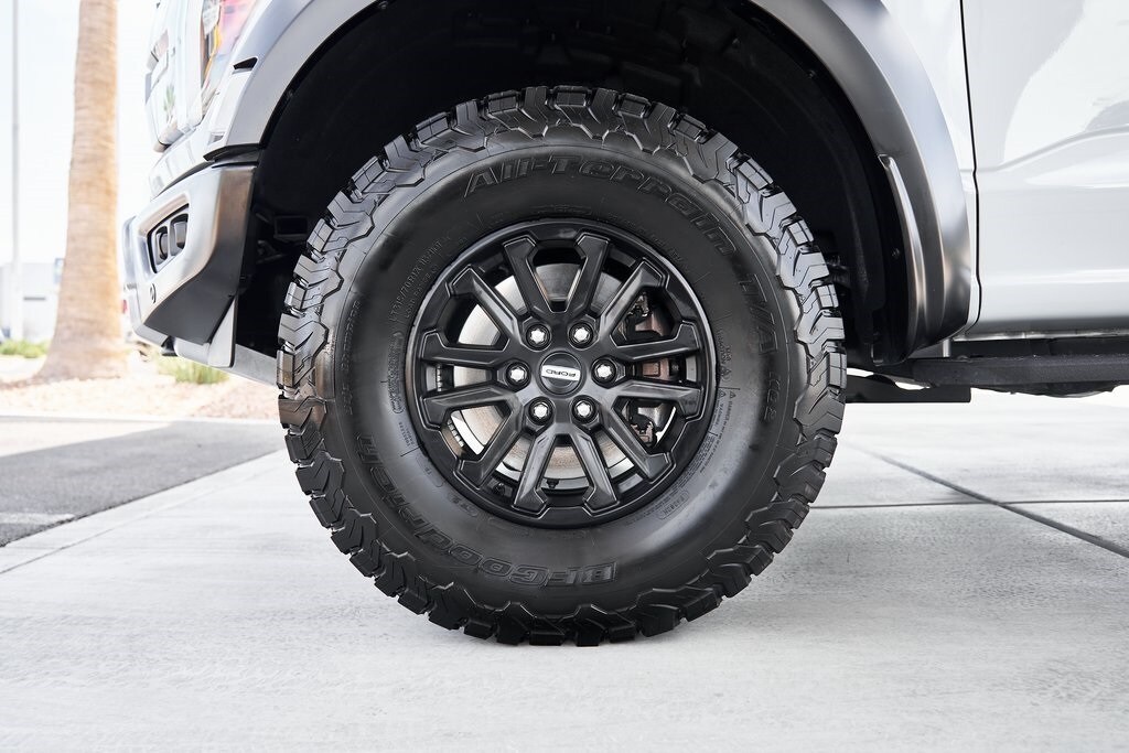 2024 Ford F-150 Raptor photo 3