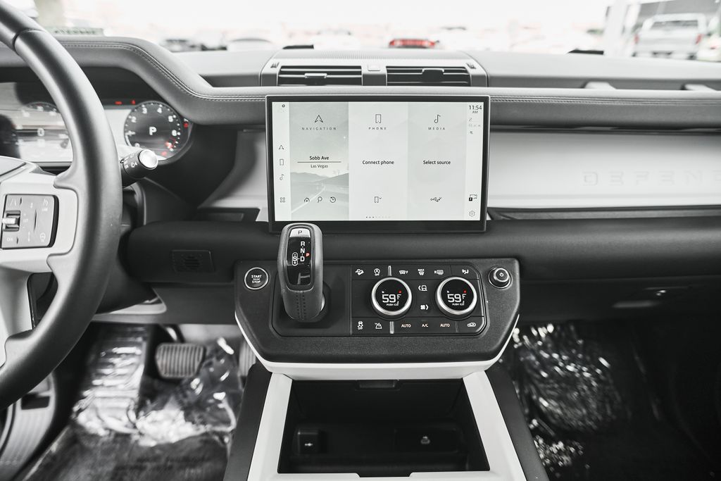 2025 Land Rover Defender S - Photo 29