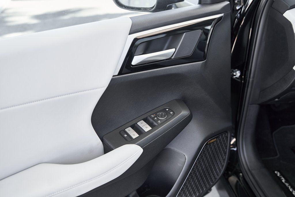 2025 Mitsubishi Outlander SE - Photo 19