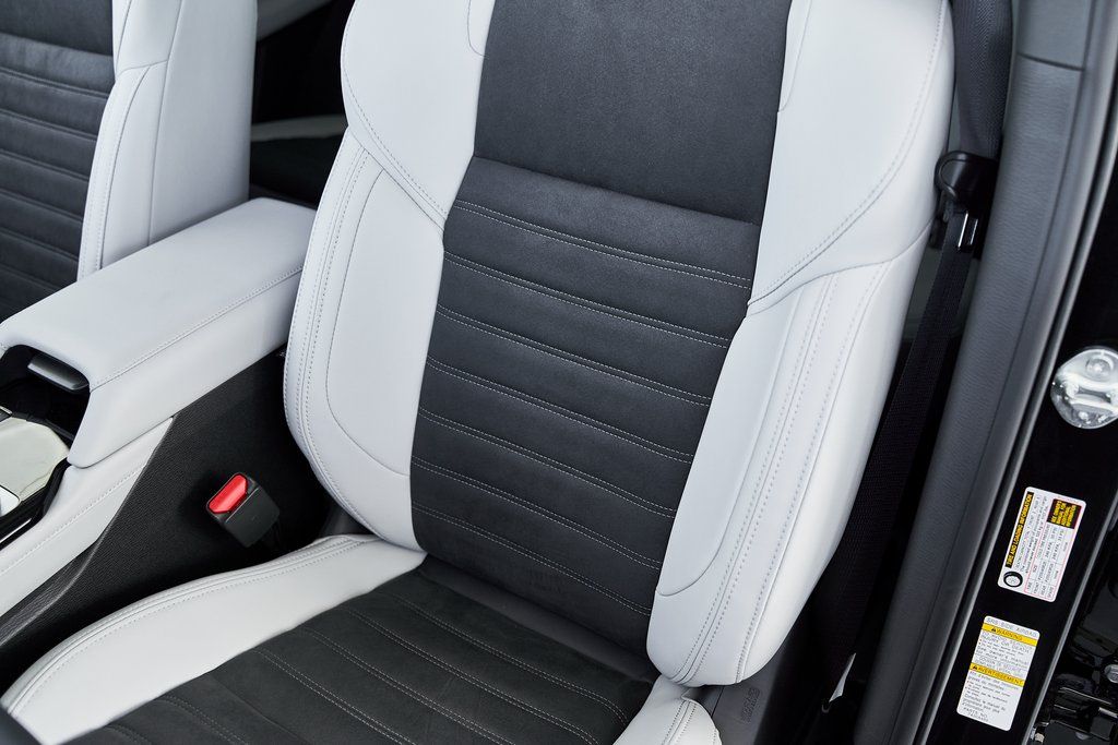 2025 Mitsubishi Outlander SE - Photo 31