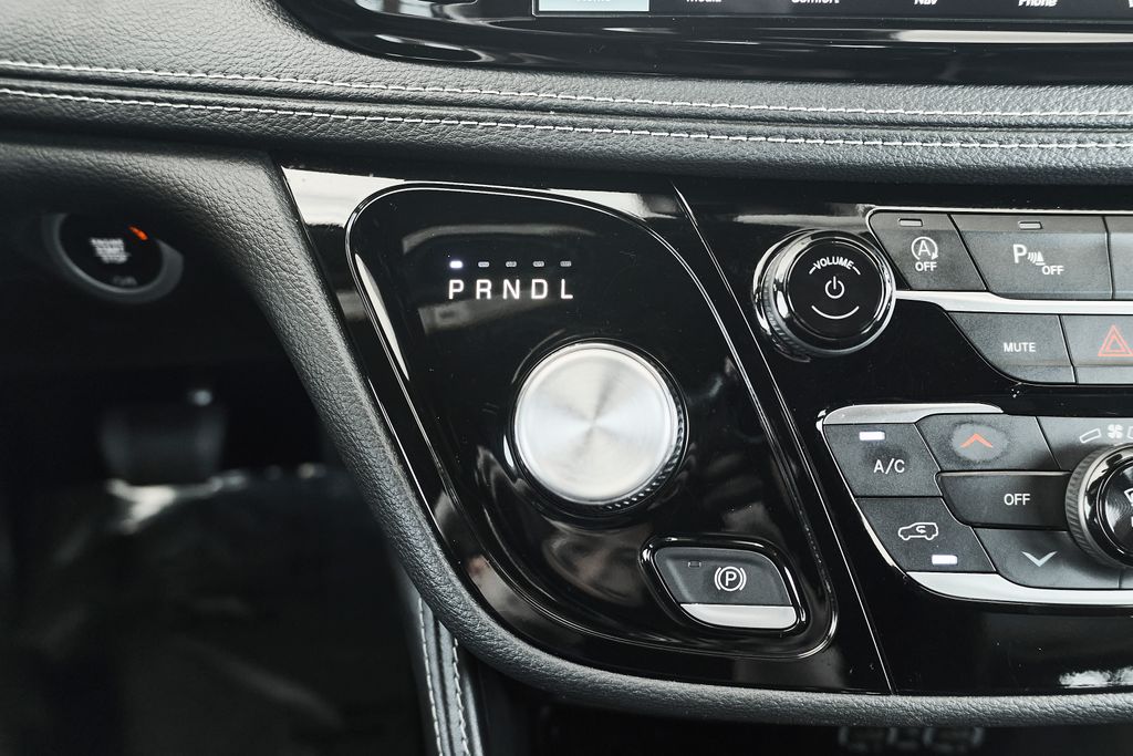 2025 Chrysler Pacifica Limited - Photo 34