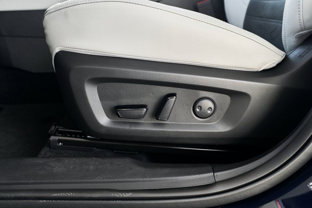 2026 Mitsubishi Outlander SE - Photo 19