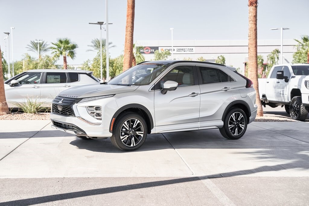 2026 Mitsubishi Eclipse Cross SEL photo 3