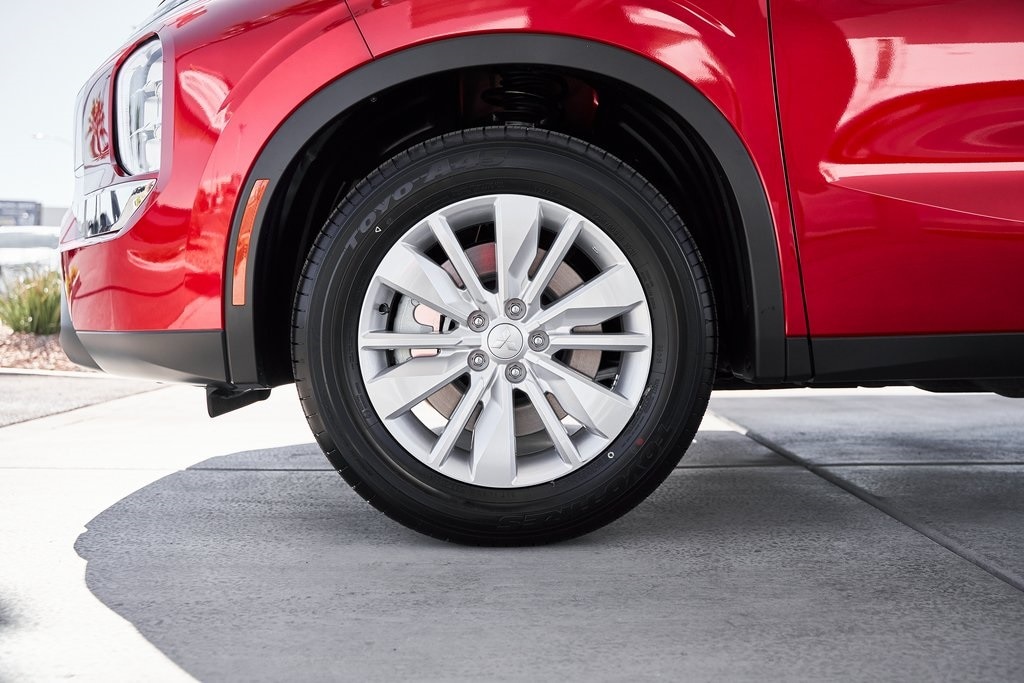 New 2025 Mitsubishi Outlander ES SUV