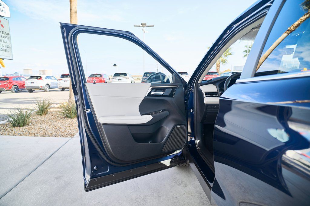 2026 Mitsubishi Outlander SE - Photo 14