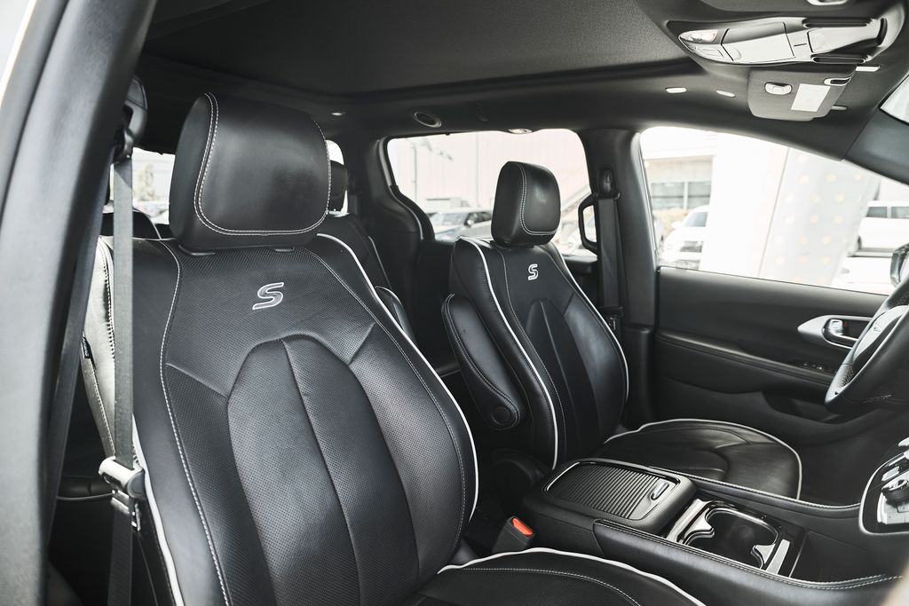 2025 Chrysler Pacifica Limited - Photo 19