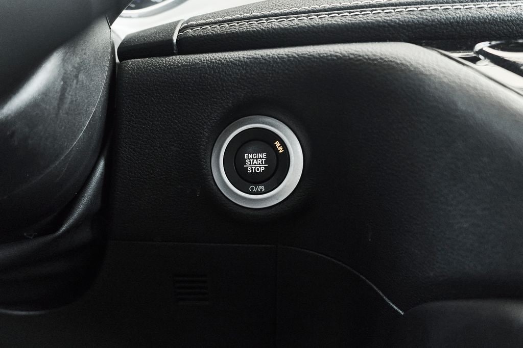 2025 Chrysler Pacifica Limited - Photo 30