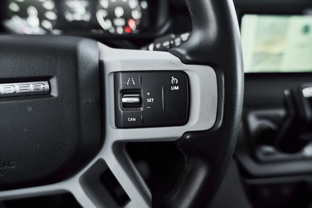2023 Land Rover Defender X-Dynamic SE - Photo 25