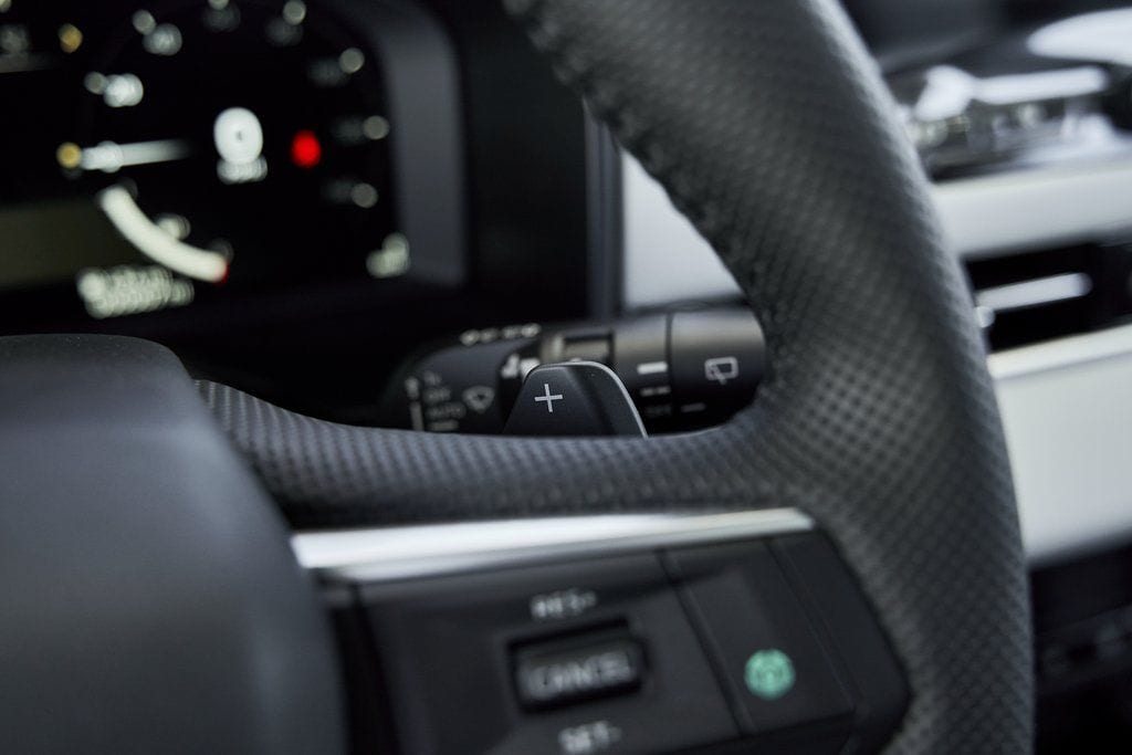 2025 Mitsubishi Outlander SE - Photo 39