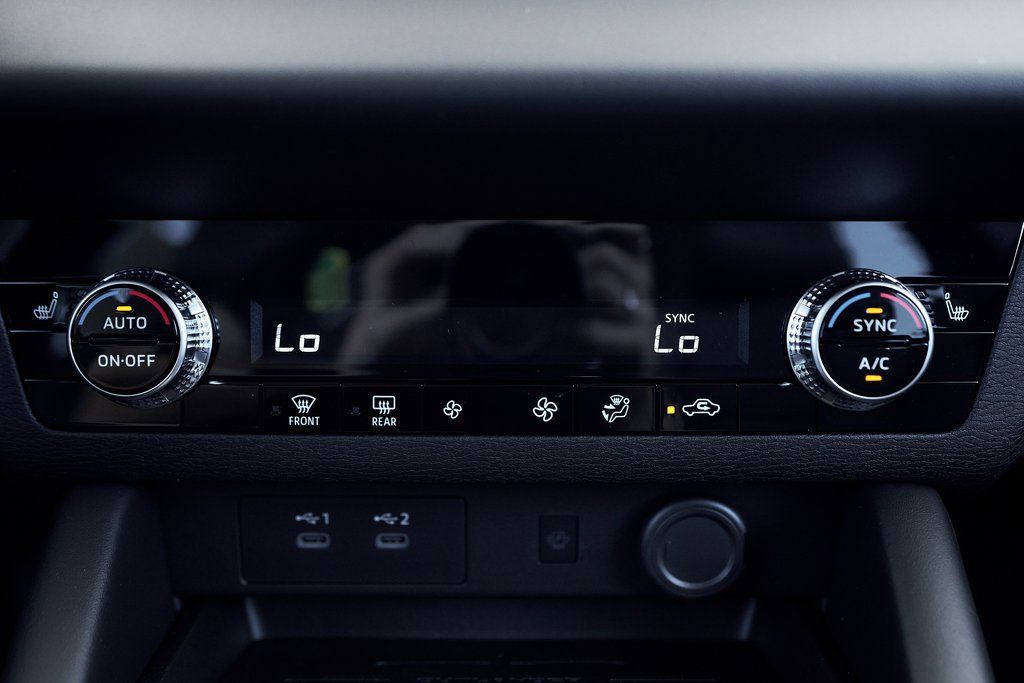 2025 Mitsubishi Outlander SE - Photo 47