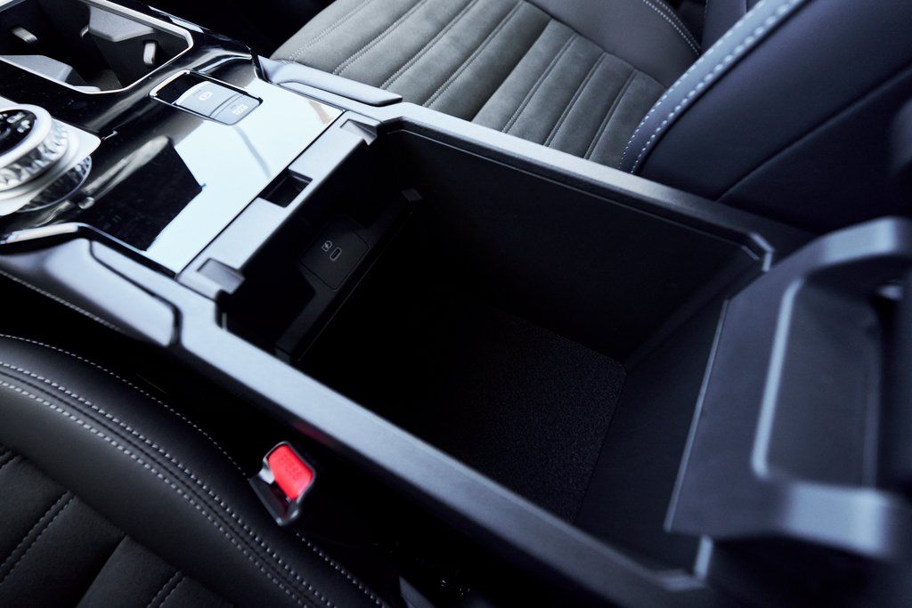 2025 Mitsubishi Outlander SE - Photo 41