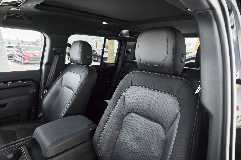 2023 Land Rover Defender X-Dynamic SE - Photo 35