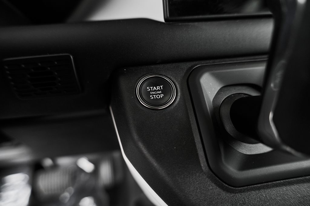 2025 Land Rover Defender S - Photo 32