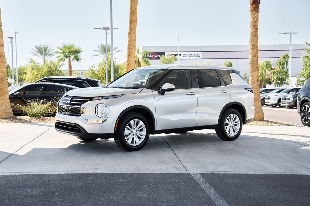 New 2025 Mitsubishi Outlander ES SUV