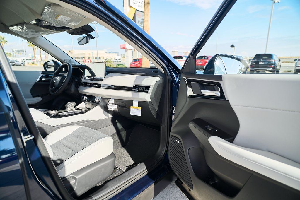 2026 Mitsubishi Outlander SE - Photo 9