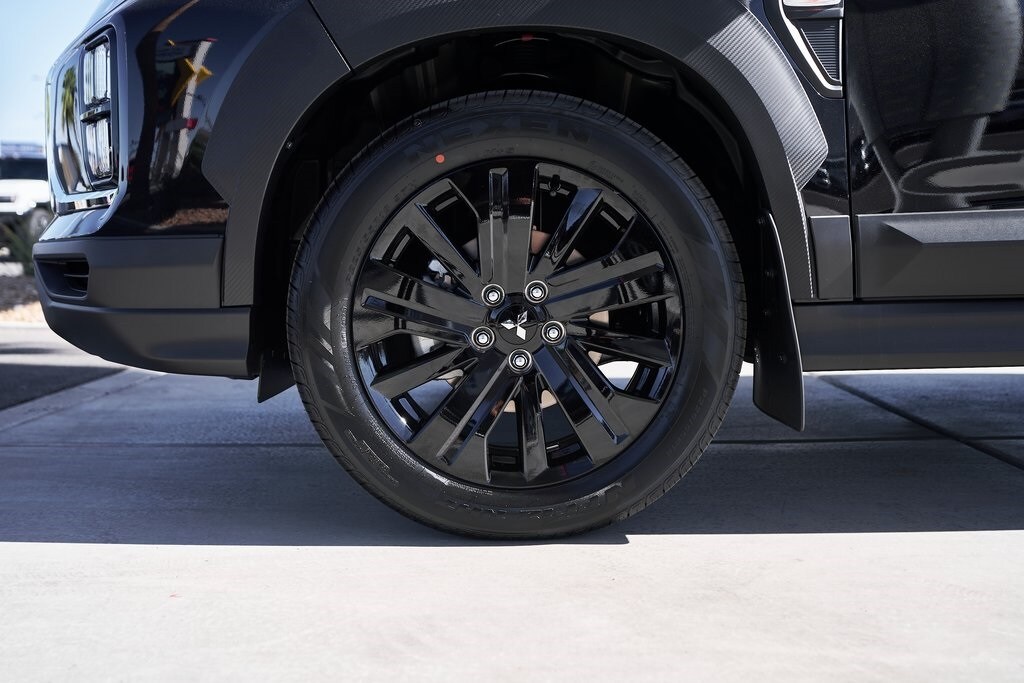 2025 Mitsubishi Outlander Sport ES SE LE photo 3