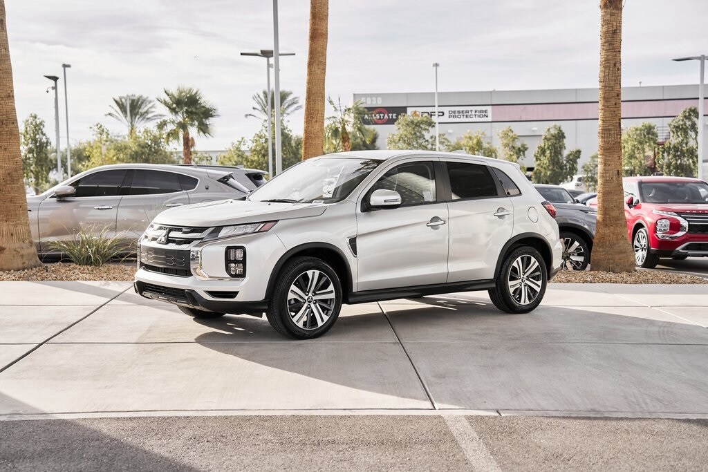 2024 Mitsubishi Outlander Sport SE photo 4