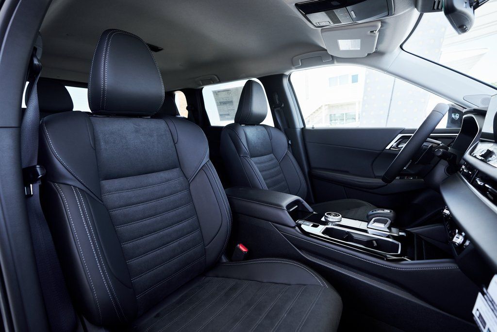 2025 Mitsubishi Outlander SE - Photo 27