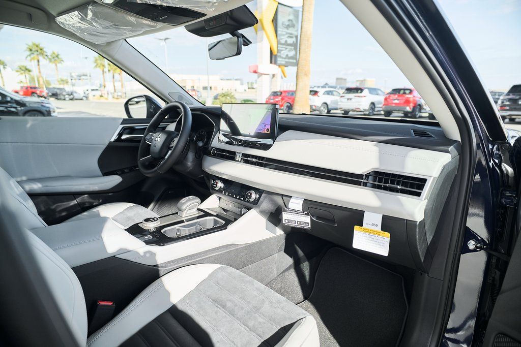2026 Mitsubishi Outlander SE - Photo 22