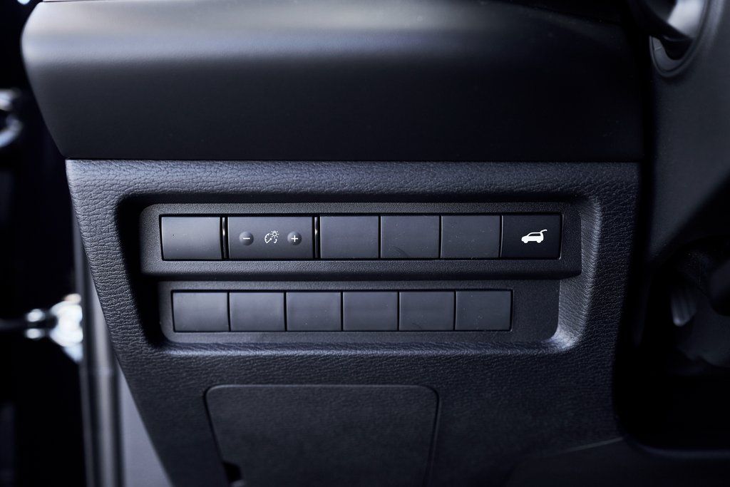 2025 Mitsubishi Outlander SE - Photo 31