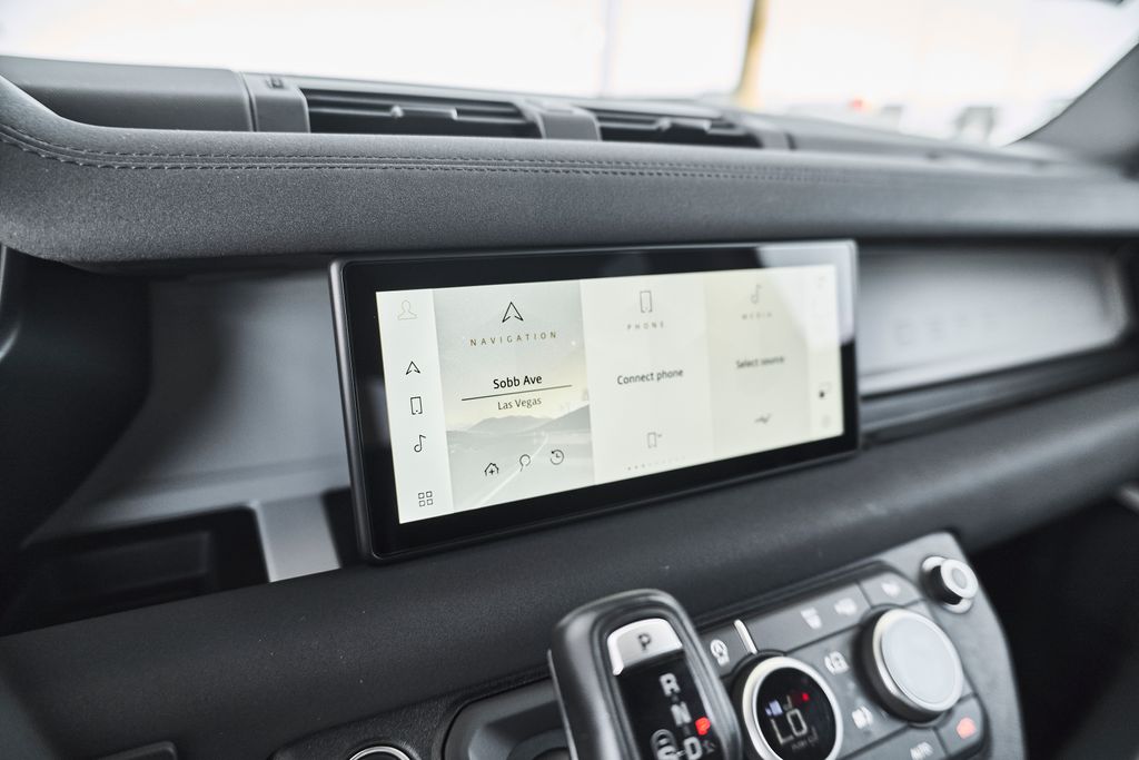 2023 Land Rover Defender X-Dynamic SE - Photo 32