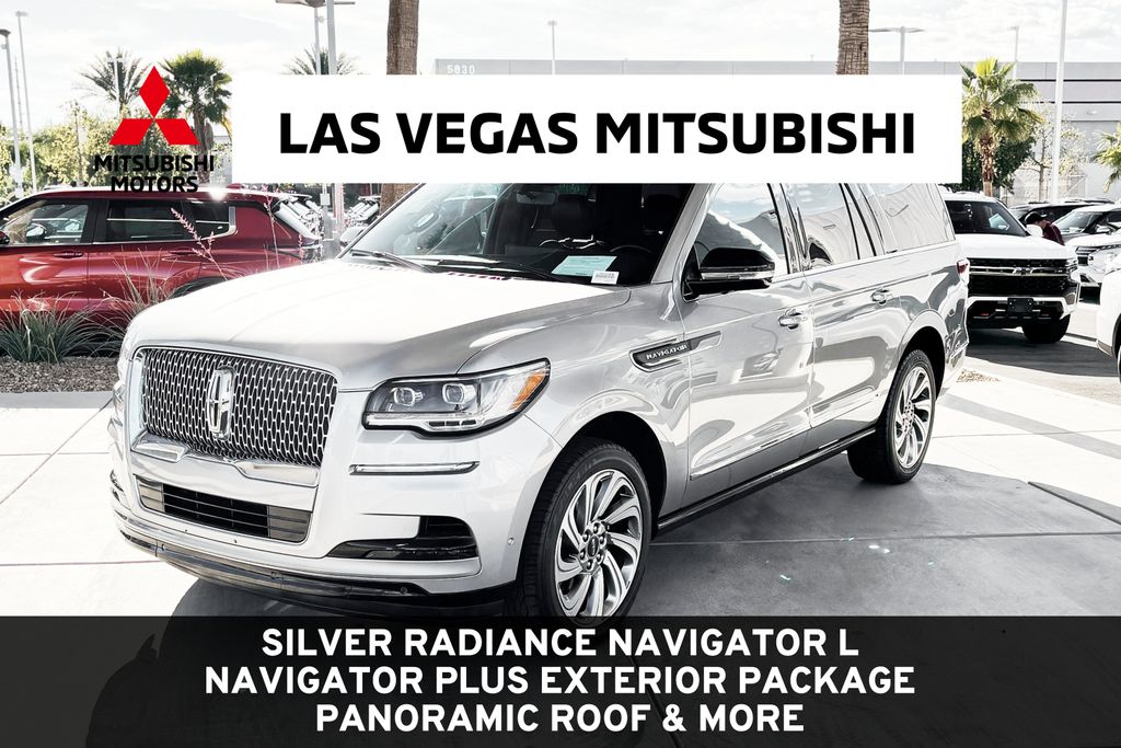 2024 Lincoln Navigator Premiere L 4WD's photo