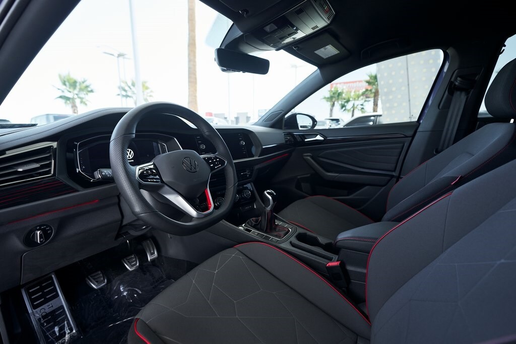 2024 Volkswagen Jetta GLI Autobahn Anniversary Edition photo 2