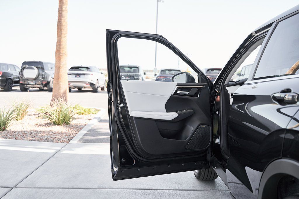 2025 Mitsubishi Outlander SE - Photo 17